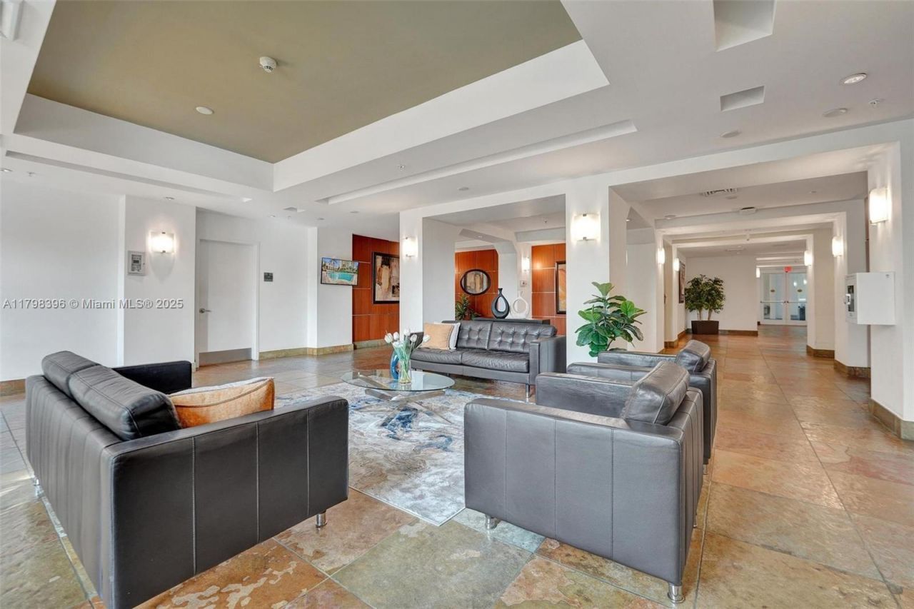 1745 E Hallandale Beach Blvd, Unit 2105W, Hallandale Beach, FL 33009 Photo