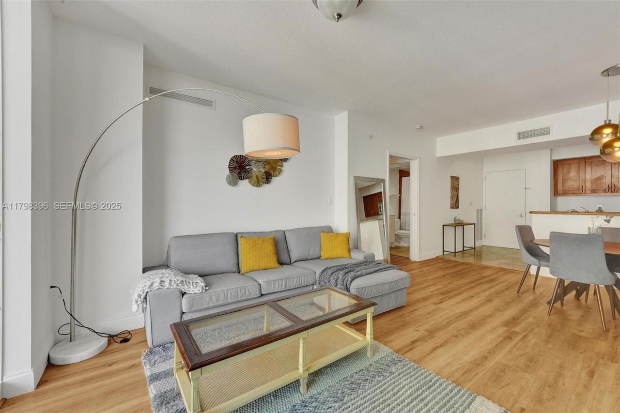 1745 E Hallandale Beach Blvd, Unit 2105W, Hallandale Beach, FL 33009 Photo