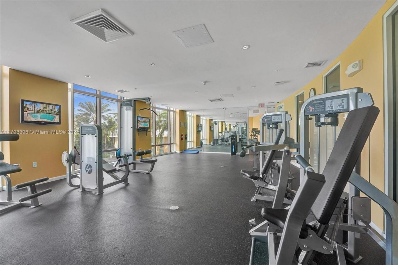 1745 E Hallandale Beach Blvd, Unit 2105W, Hallandale Beach, FL 33009 Photo