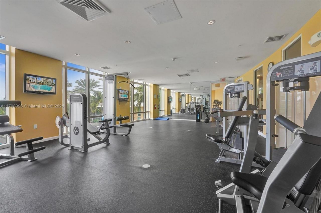 1745 E Hallandale Beach Blvd, Unit 2105W, Hallandale Beach, FL 33009 Photo