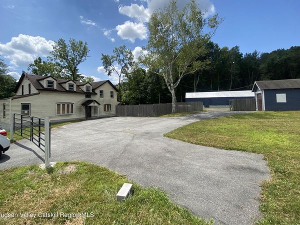 2823 Ny-52, Pine Bush, NY 12566