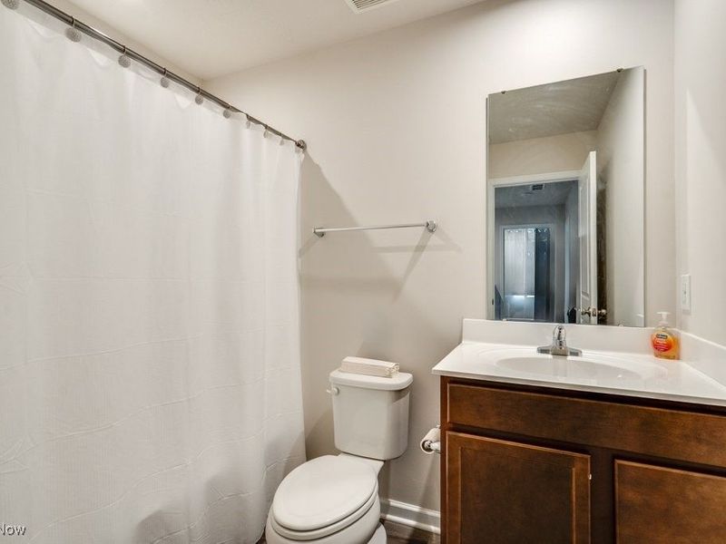 221 River Run Drive, Elyria, OH 44035 Photo 10