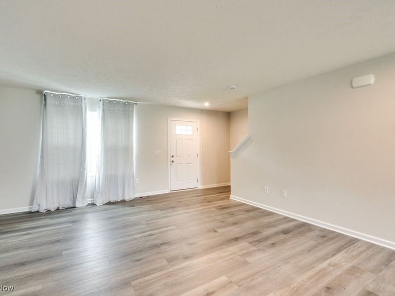 221 River Run Drive, Elyria, OH 44035 Photo 18