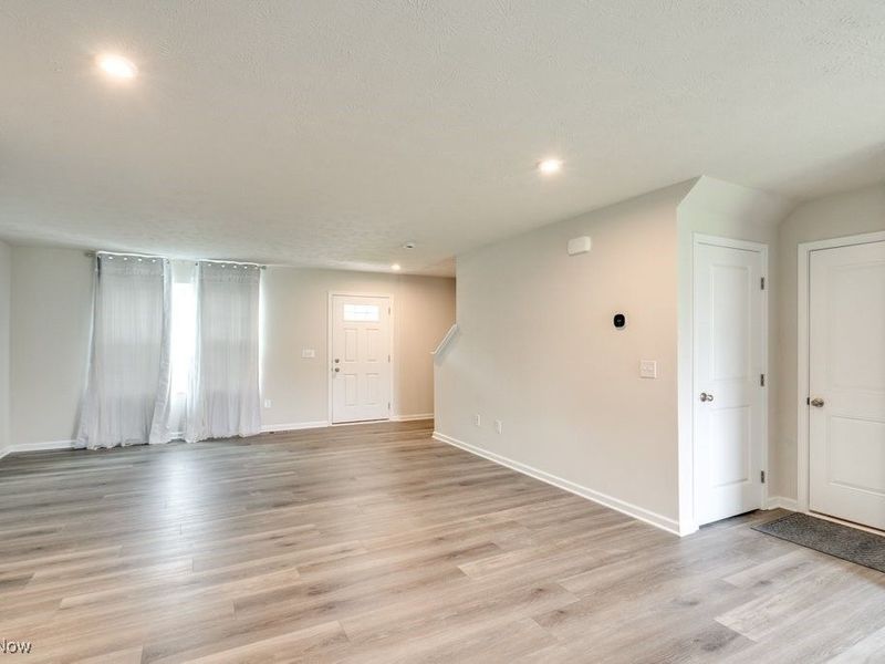 221 River Run Drive, Elyria, OH 44035 Photo 22