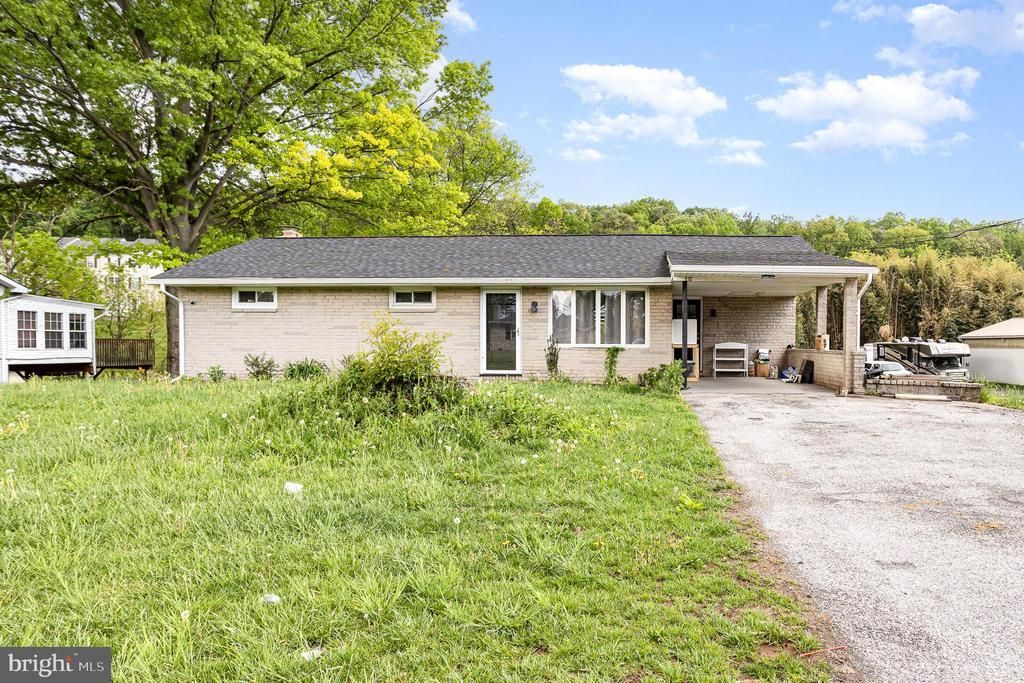 212 Church Road, York, PA 17406 Main Photo