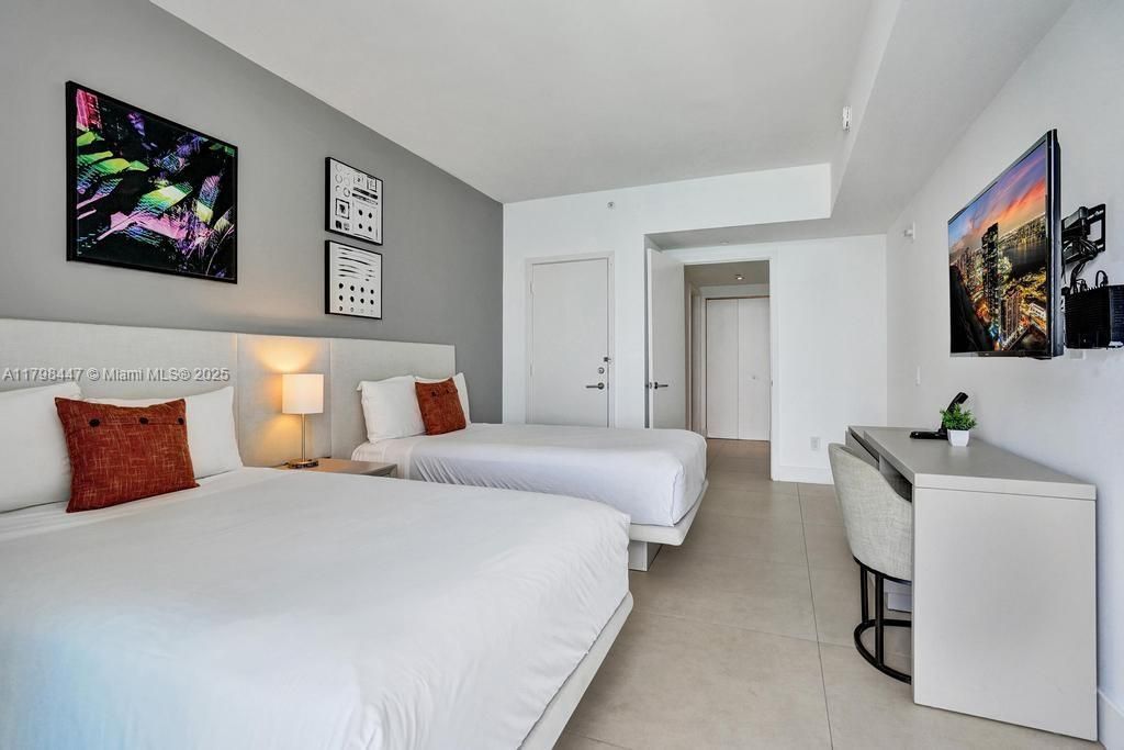 4111 S Ocean Dr, Unit 2803, Hollywood, FL 33019 Photo