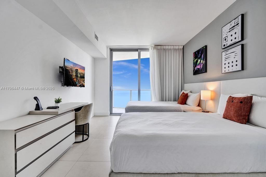 4111 S Ocean Dr, Unit 2803, Hollywood, FL 33019 Photo