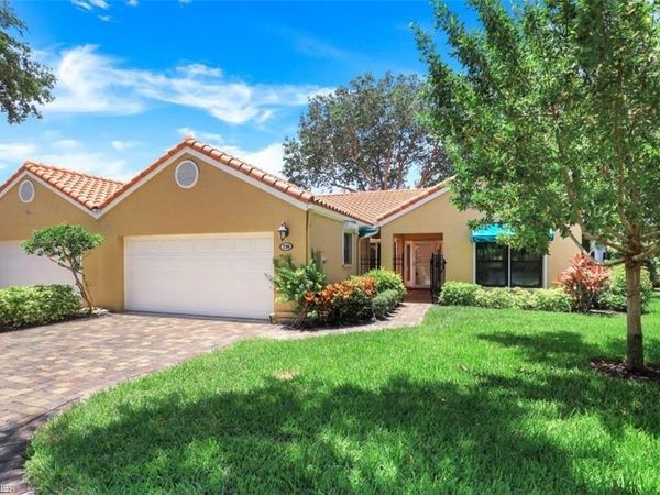 736 Reef Point CIR, Unit 125-0, NAPLES, FL 34108
