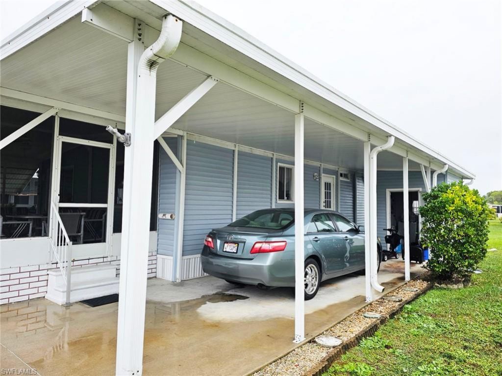 102 Poinsettia Dr, Fort Myers, FL 33905 Photo