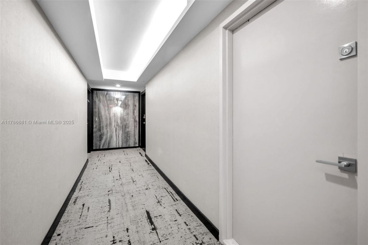 11 Island Ave, Unit 512, Miami Beach, FL 33139 Photo