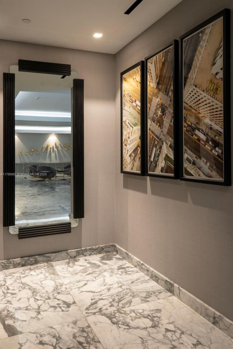 11 Island Ave, Unit 512, Miami Beach, FL 33139 Photo