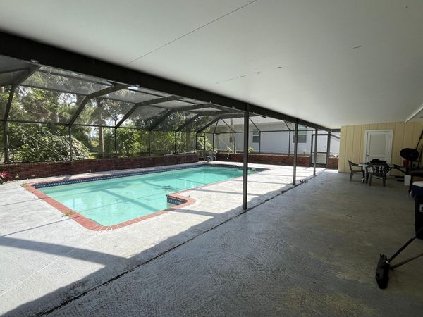 203 E Easy Street, Fort Pierce, FL 34982