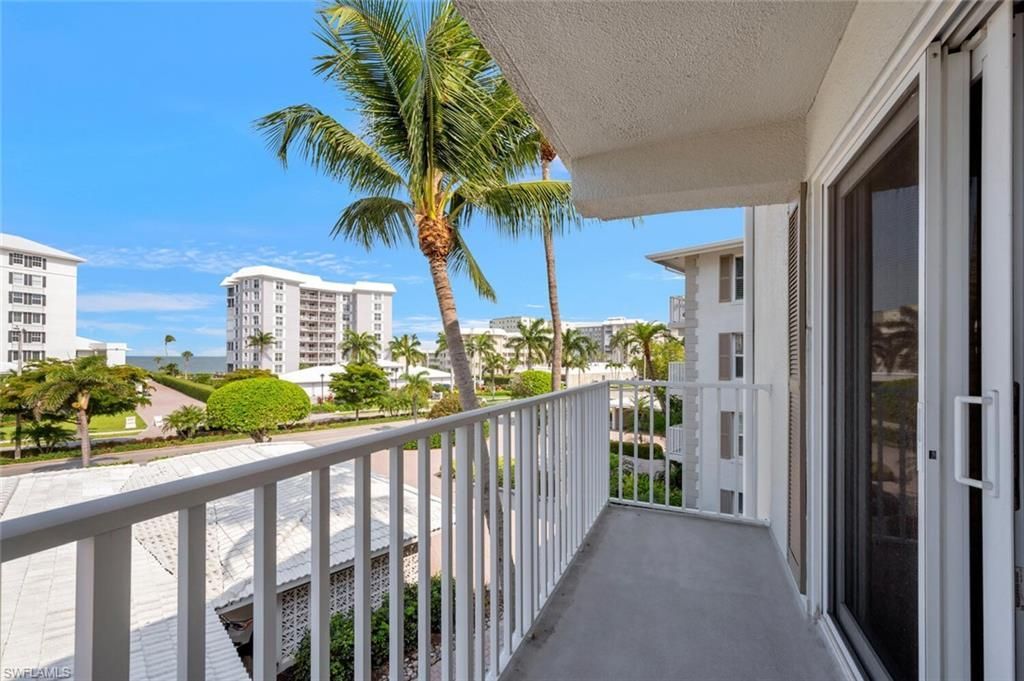 2800 Gulf Shore Blvd N, Unit 304, Naples, FL 34103 Photo
