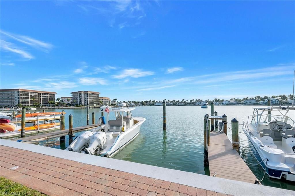 2800 Gulf Shore Blvd N, Unit 304, Naples, FL 34103 Photo