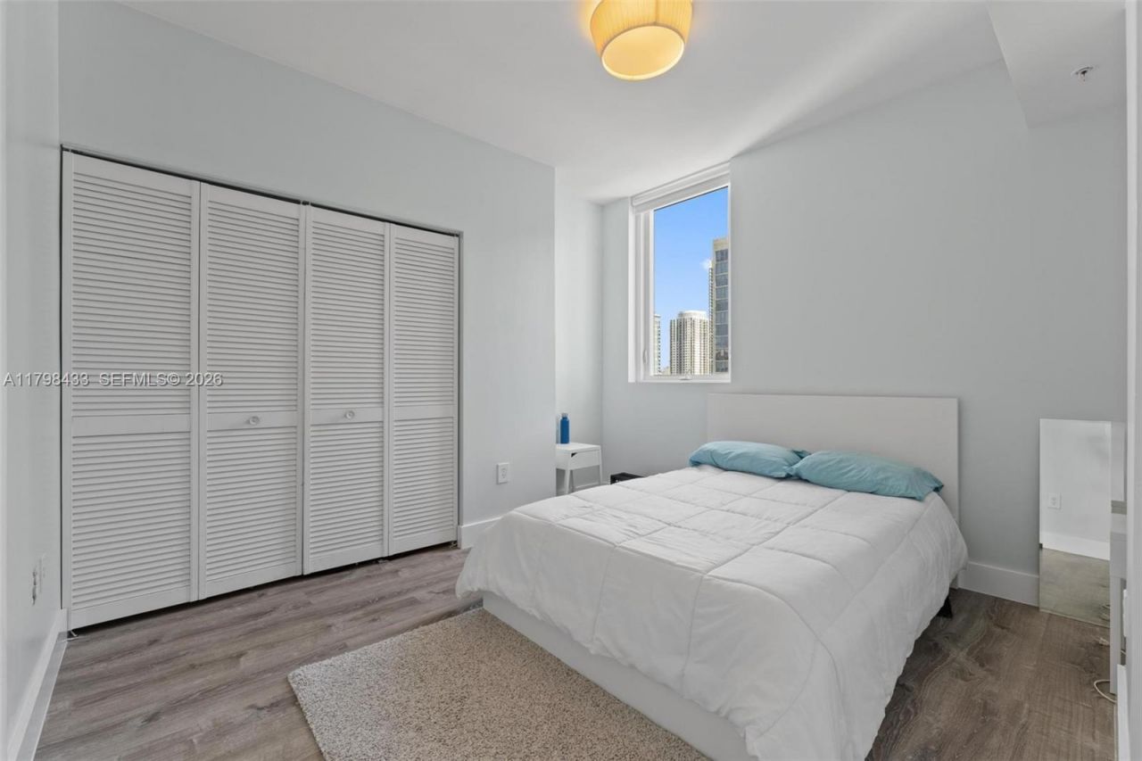 253 NE 2nd St, Unit 2201, Miami, FL 33132 Photo