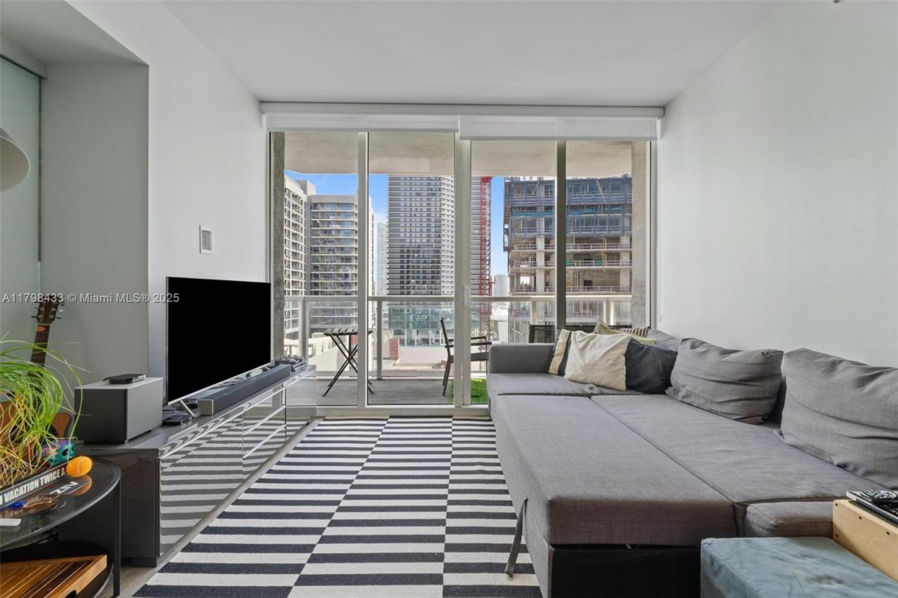 253 NE 2nd St, Unit 2201, Miami, FL 33132 Photo