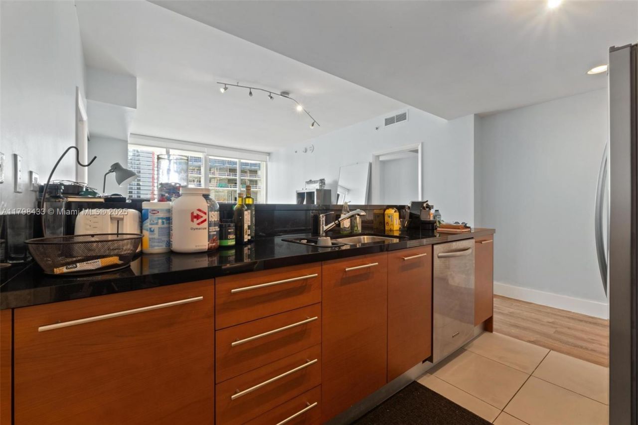 253 NE 2nd St, Unit 2201, Miami, FL 33132 Photo