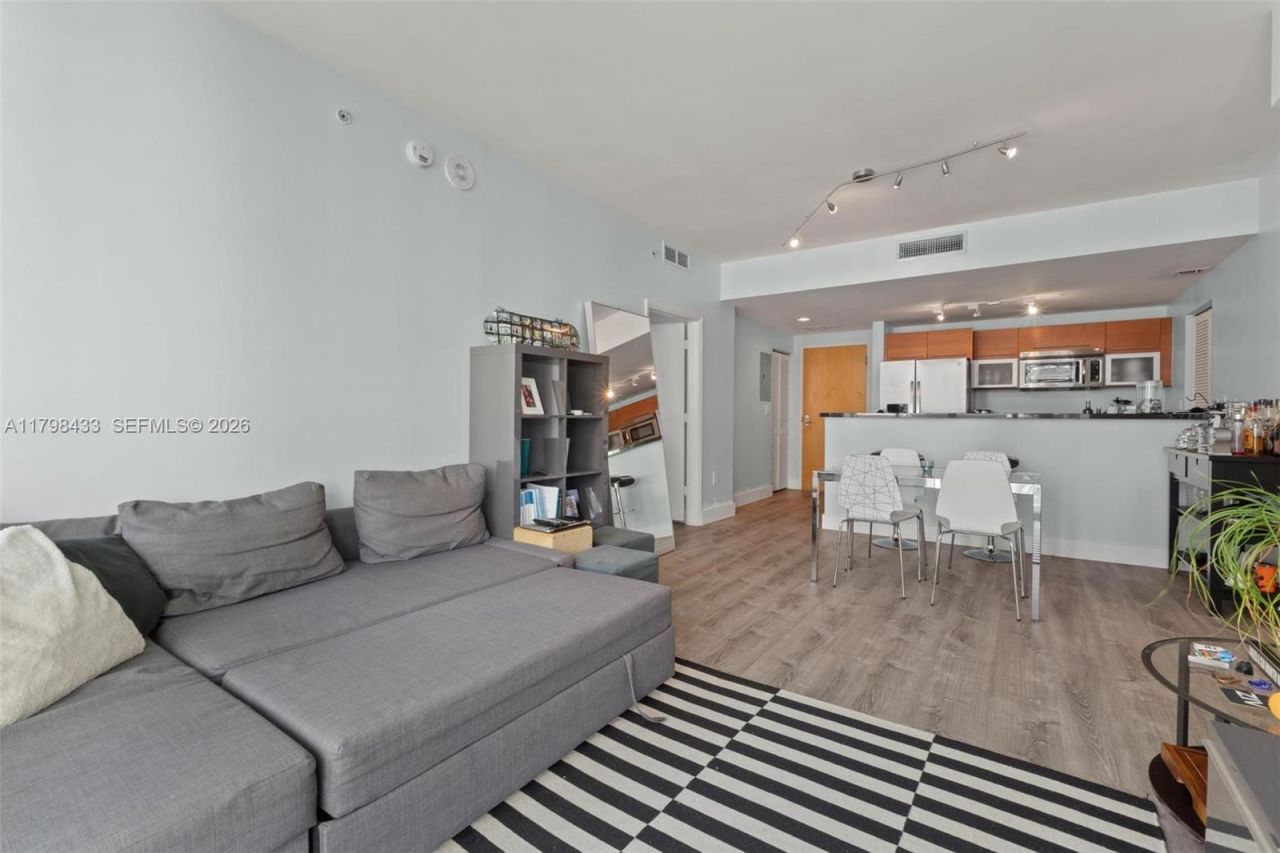 253 NE 2nd St, Unit 2201, Miami, FL 33132 Photo