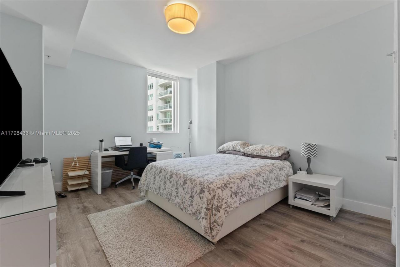 253 NE 2nd St, Unit 2201, Miami, FL 33132 Photo