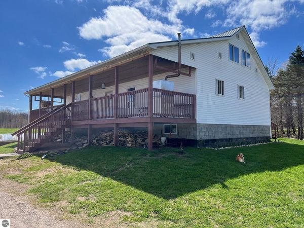 5417 Archer Road, Brethren, MI 49619