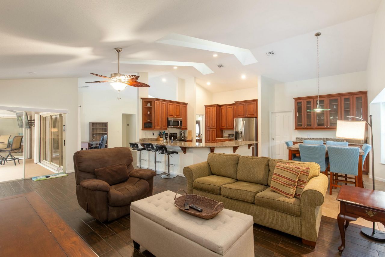 1741 Grantham Drive, Wellington, FL 33414 Photo