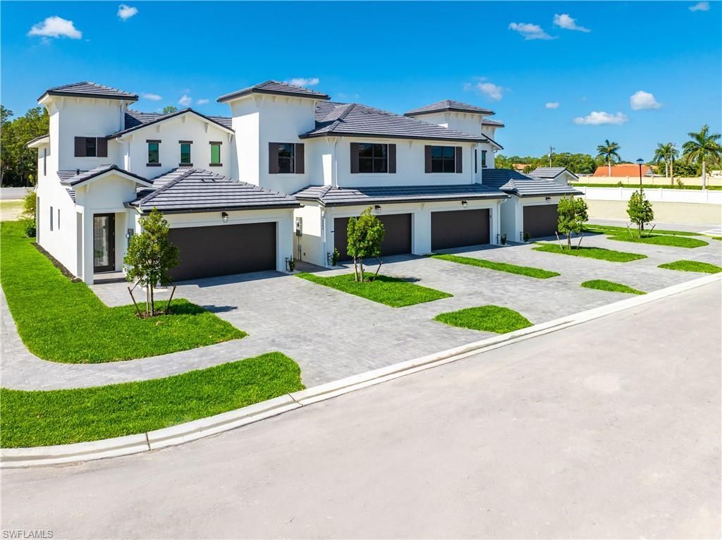 6093 Barbara Cir, Naples, FL 34112 Photo