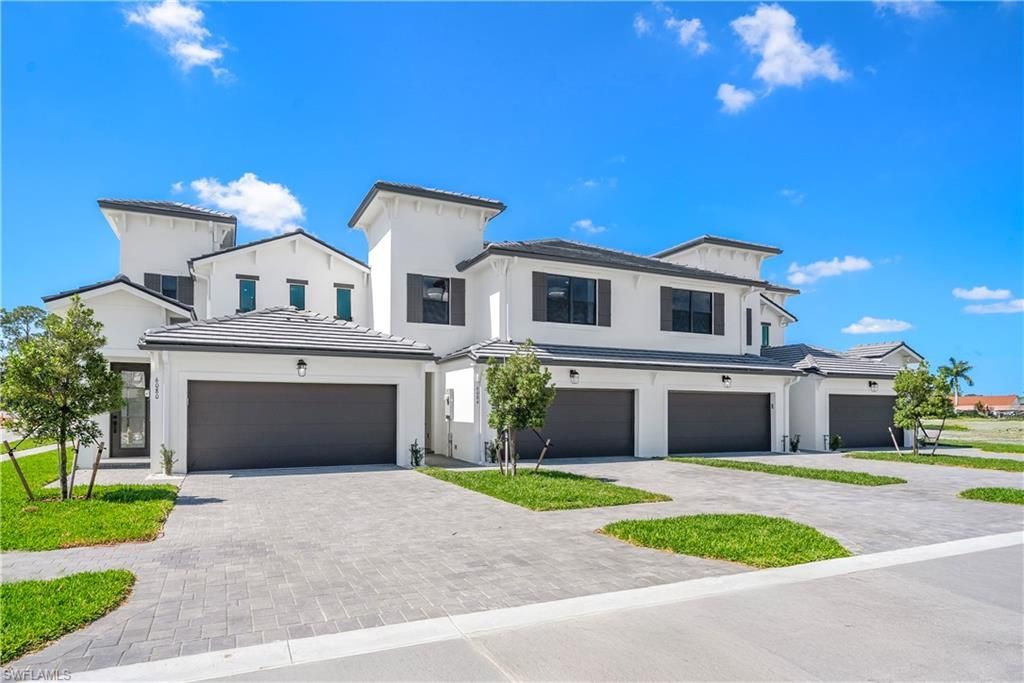 6092 Barbara Cir, Naples, FL 34112 Photo