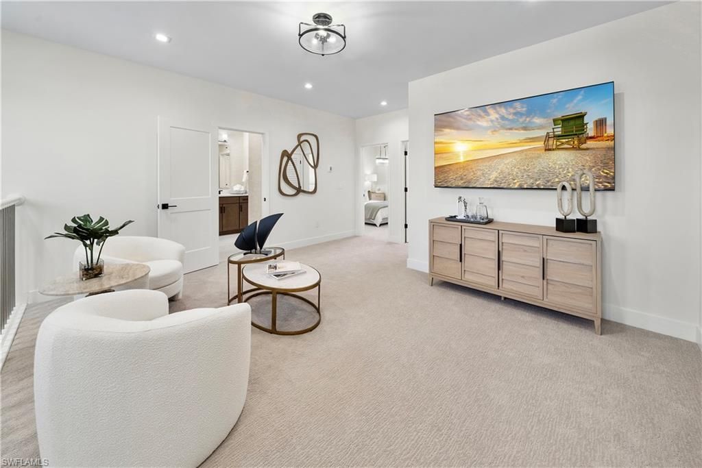 6092 Barbara Cir, Naples, FL 34112 Photo