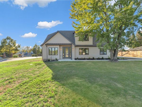 502 Concord Street, Lowell, AR 72745