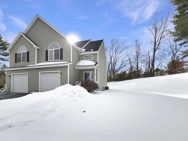 18 Alden Dr, Unit 3, Berlin, MA 01503