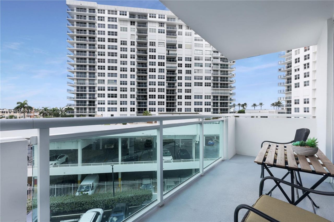 3001 S Ocean Dr, Unit 443, Hollywood, FL 33019 Photo