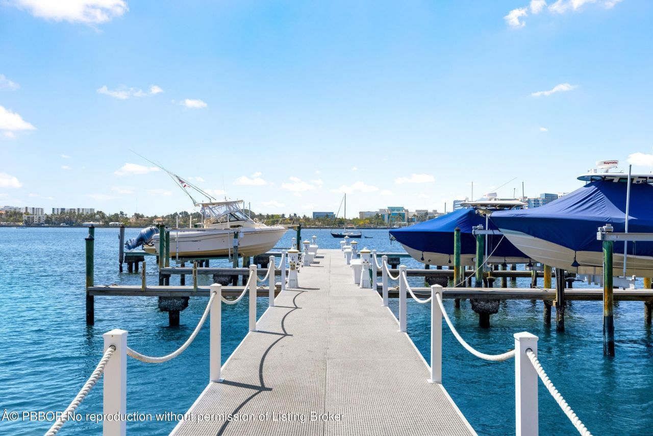 250 Bradley Place, Unit 408, Palm Beach, FL 33480 Photo