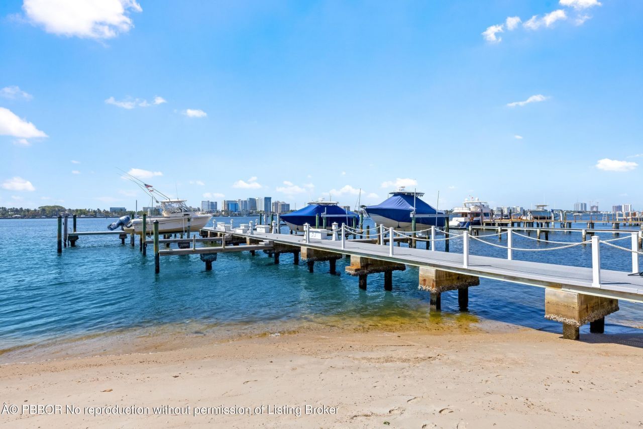 250 Bradley Place, Unit 408, Palm Beach, FL 33480 Photo