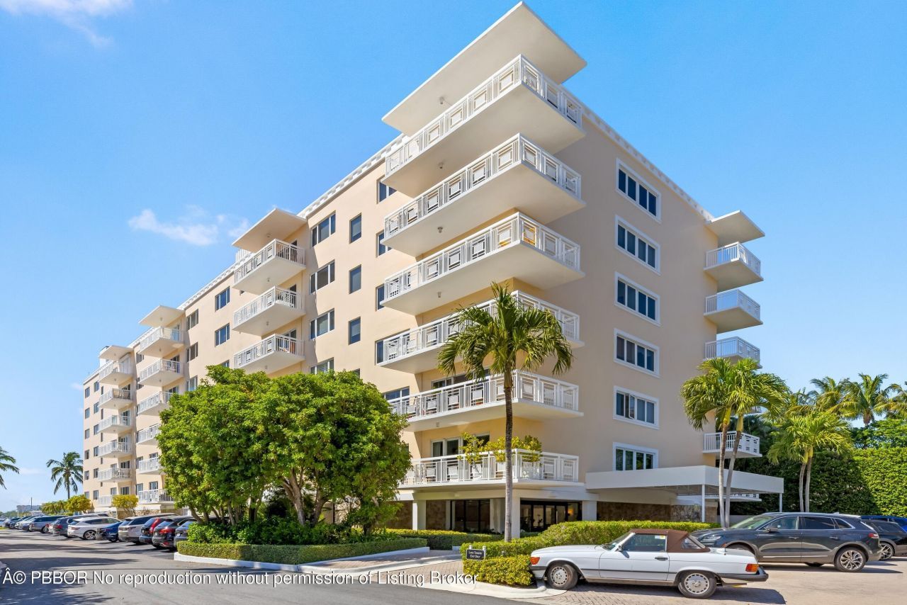 250 Bradley Place, Unit 408, Palm Beach, FL 33480 Photo