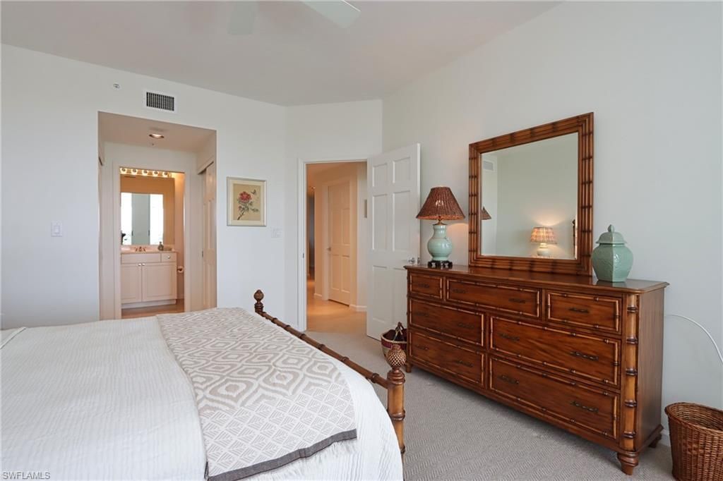 60 Seagate Dr, Unit 704, Naples, FL 34103 Photo