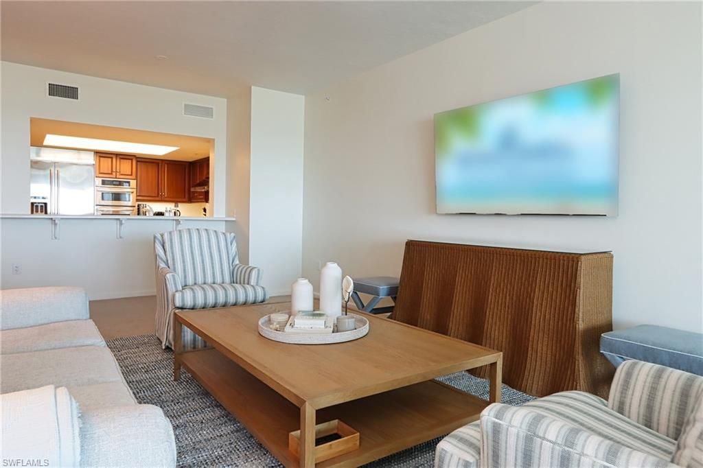 60 Seagate Dr, Unit 704, Naples, FL 34103 Photo