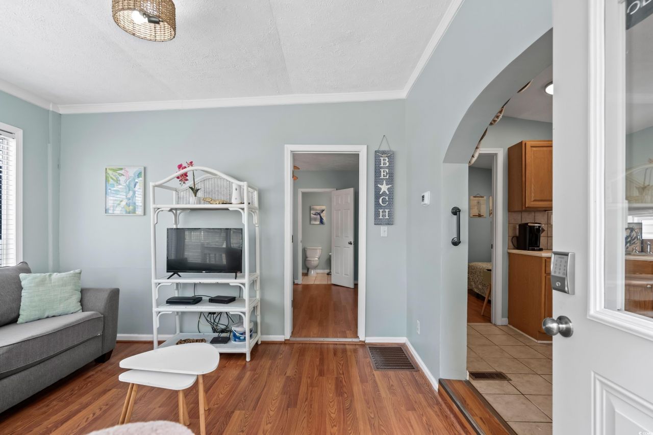 6001 - 1807 S Kings Hwy. Photo 7