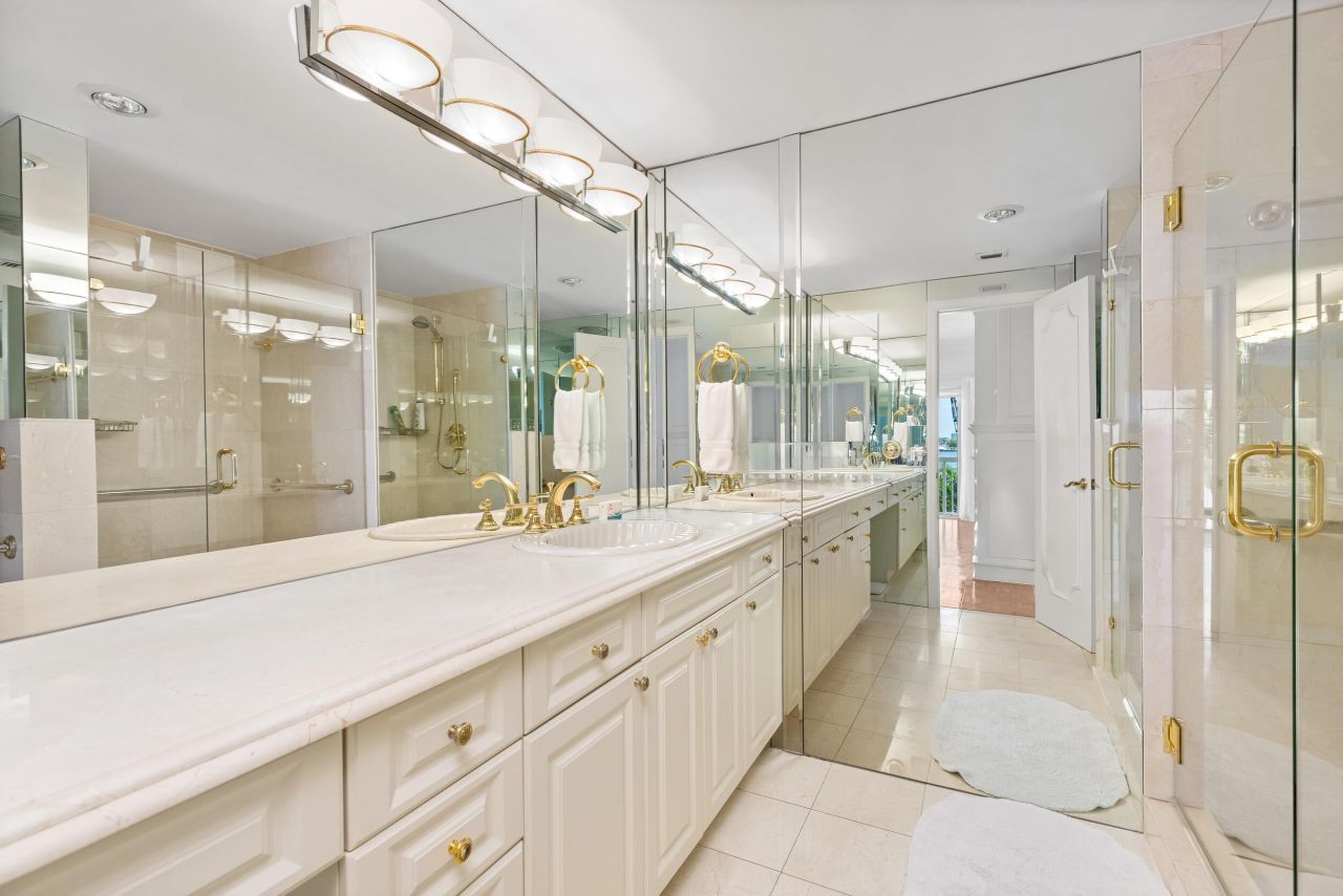 250 Bradley Place, Unit 408, Palm Beach, FL 33480 Photo