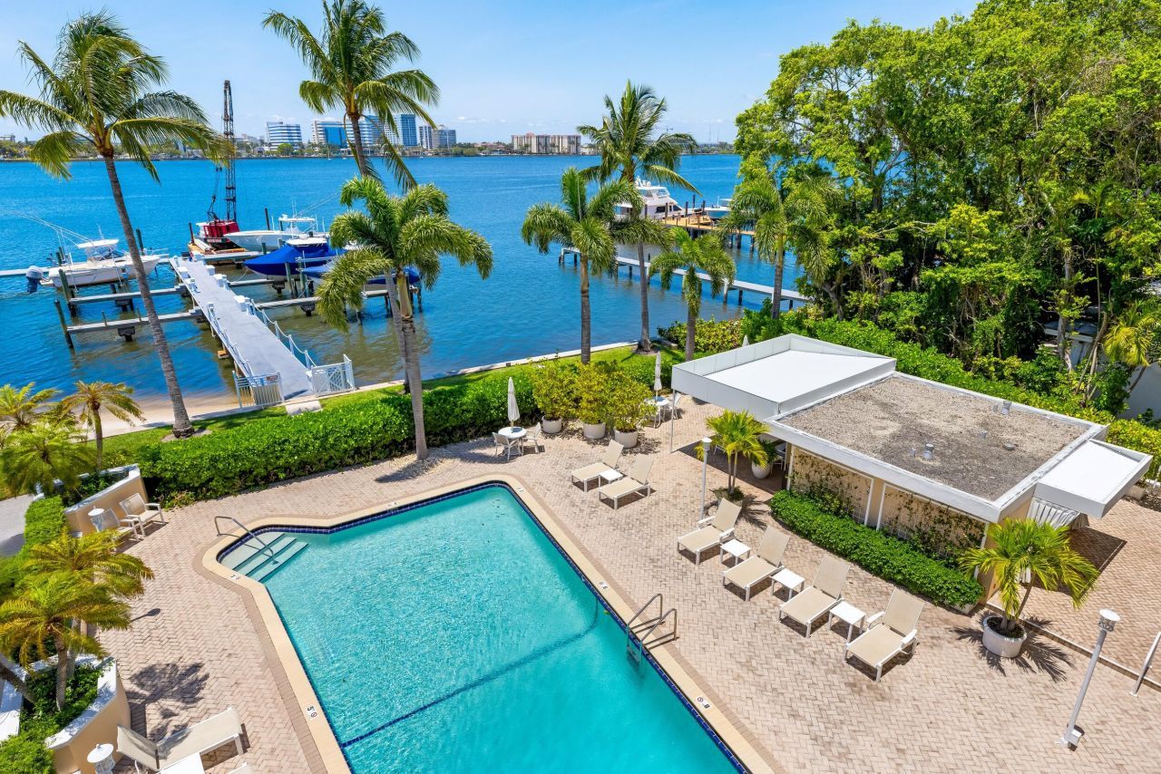 250 Bradley Place, Unit 408, Palm Beach, FL 33480 Photo