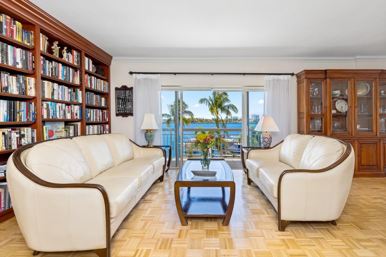 250 Bradley Place, Unit 408, Palm Beach, FL 33480 Photo