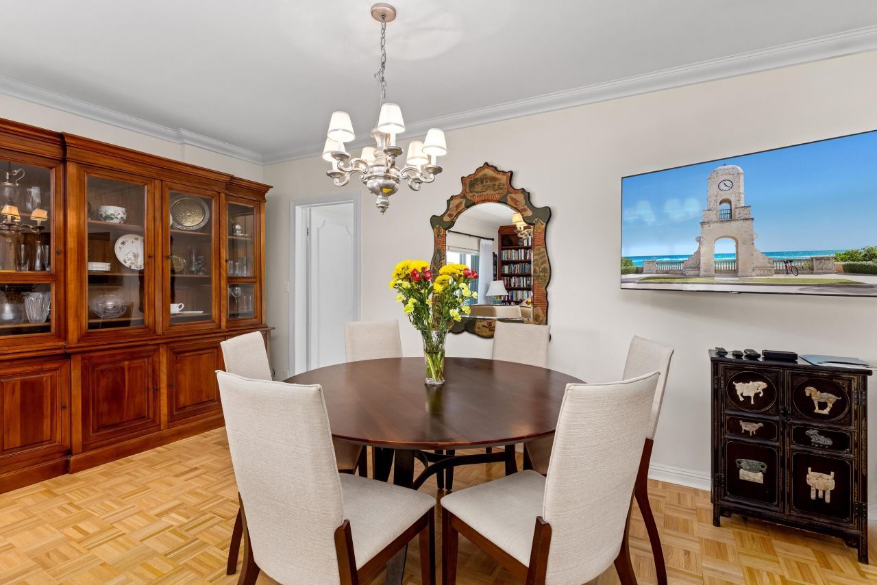 250 Bradley Place, Unit 408, Palm Beach, FL 33480 Photo