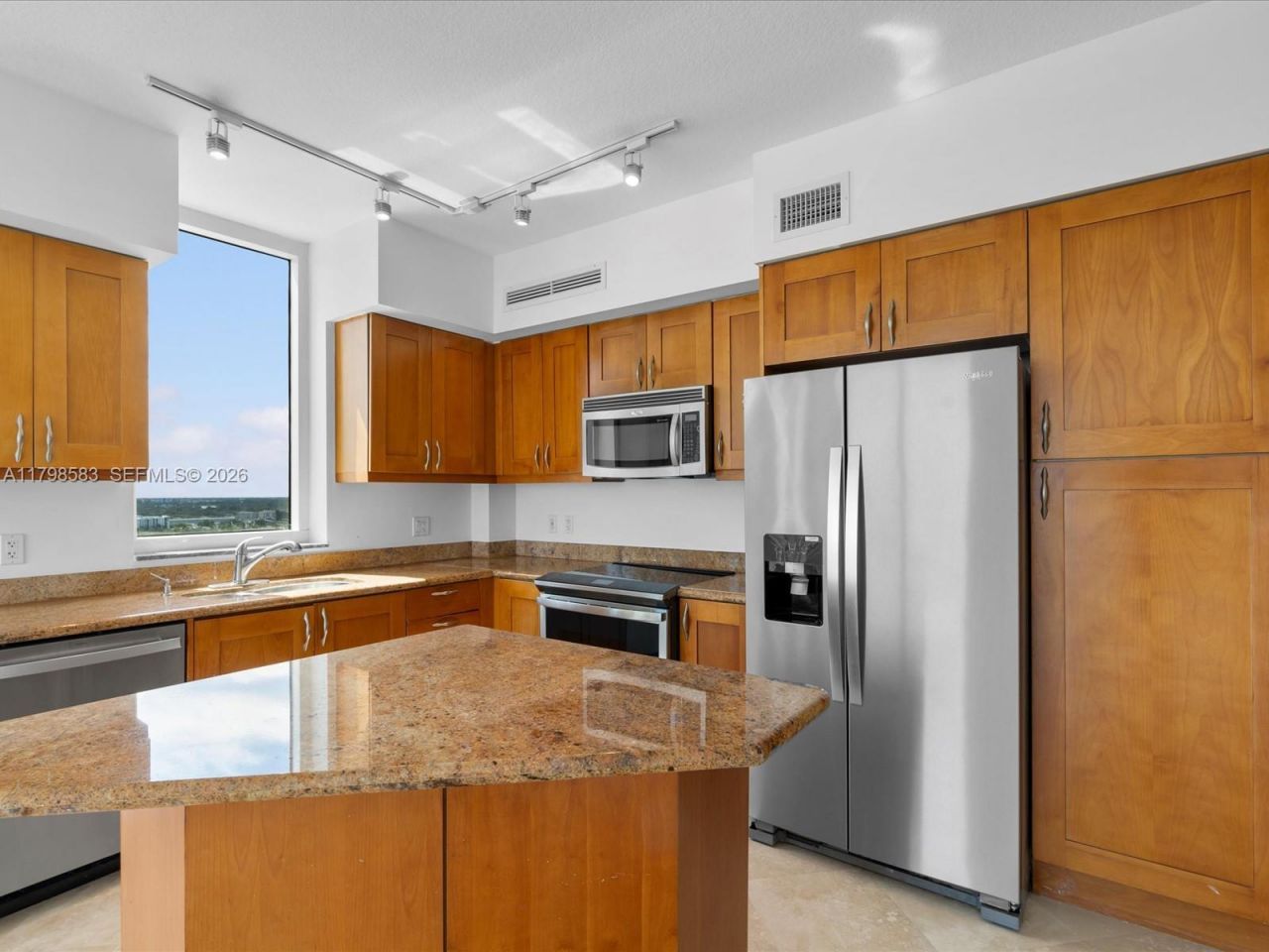 1745 E Hallandale Beach Blvd, Unit 2007W, Hallandale Beach, FL 33009 Photo