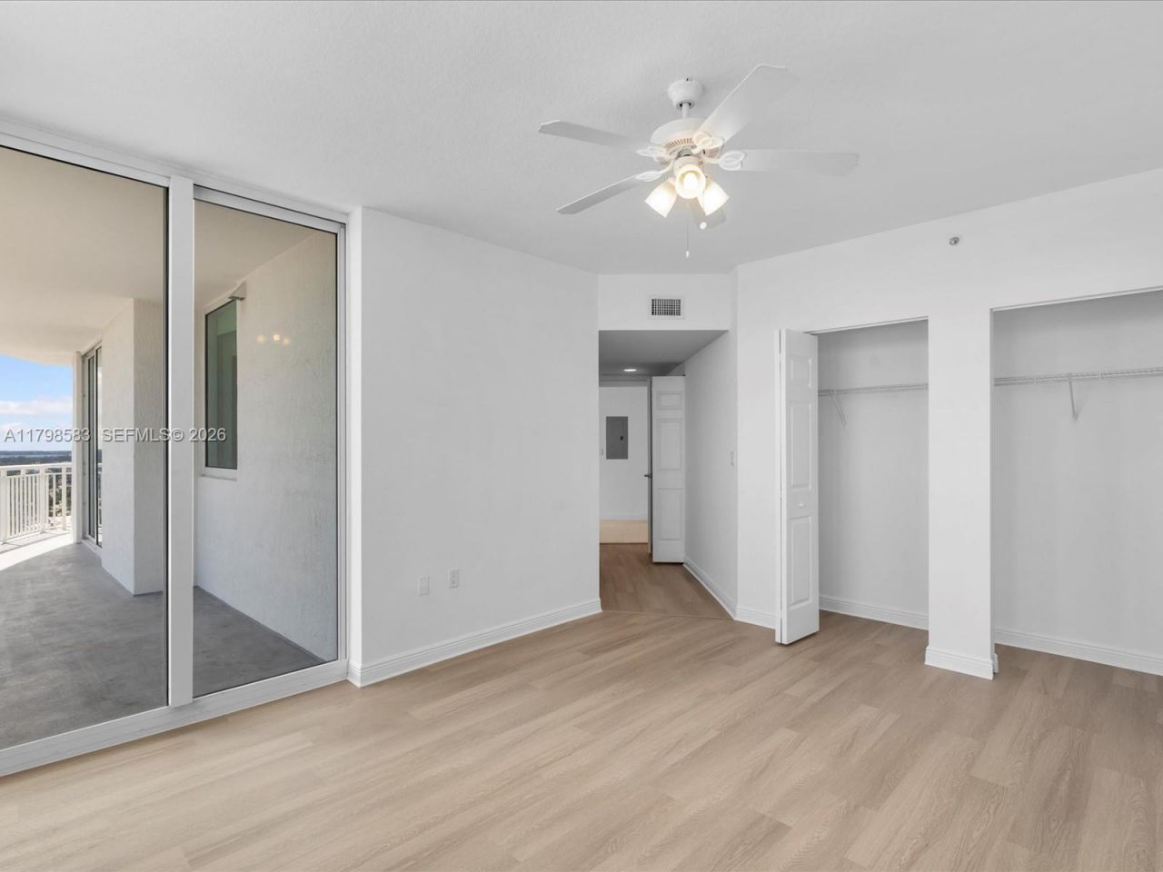 1745 E Hallandale Beach Blvd, Unit 2007W, Hallandale Beach, FL 33009 Photo