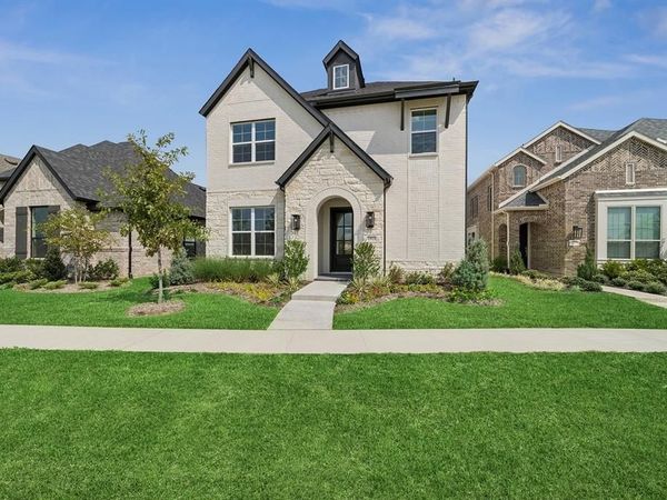 1913 Wynne Drive, Van Alstyne, TX 75495