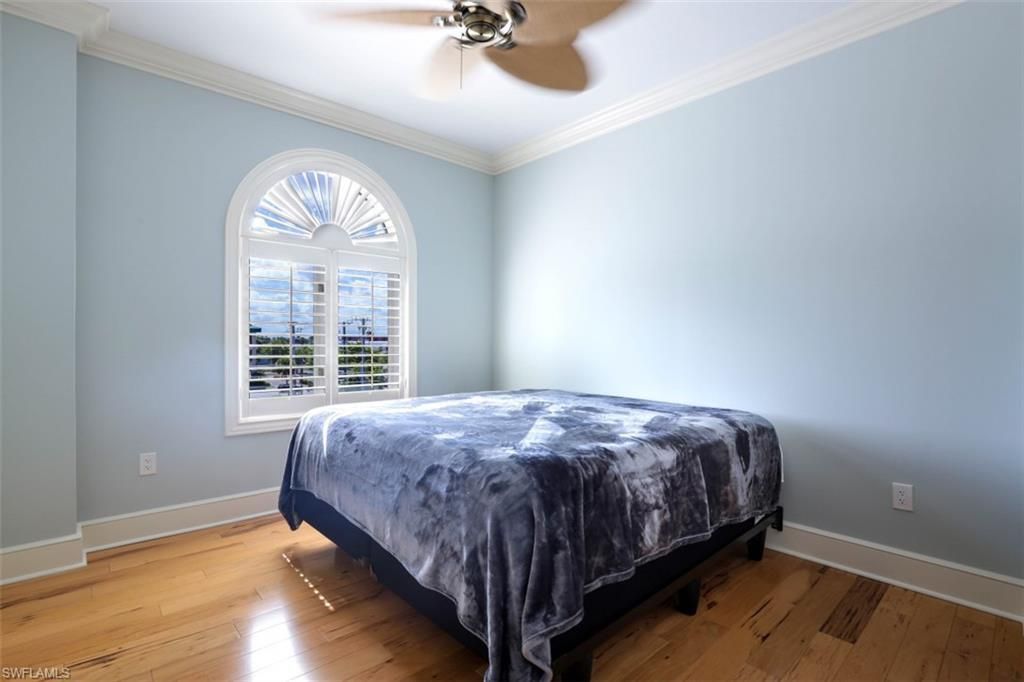 900 5th Ave S, Unit 301, Naples, FL 34102 Photo