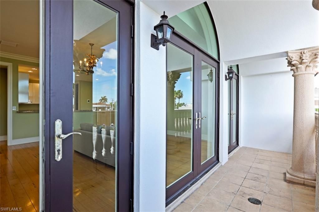 900 5th Ave S, Unit 301, Naples, FL 34102 Photo