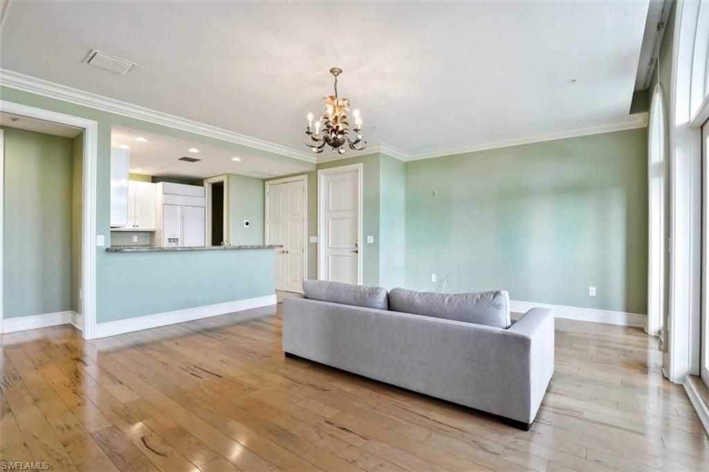 900 5th Ave S, Unit 301, Naples, FL 34102 Photo