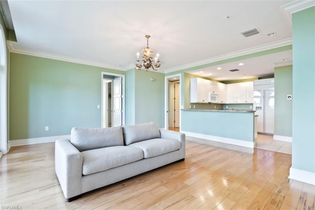 900 5th Ave S, Unit 301, Naples, FL 34102 Photo