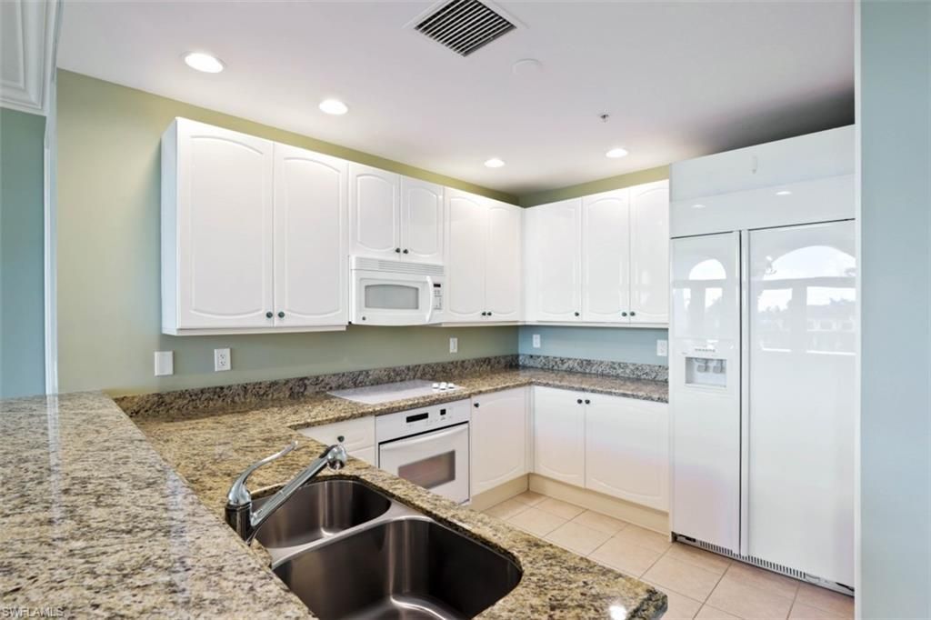 900 5th Ave S, Unit 301, Naples, FL 34102 Photo