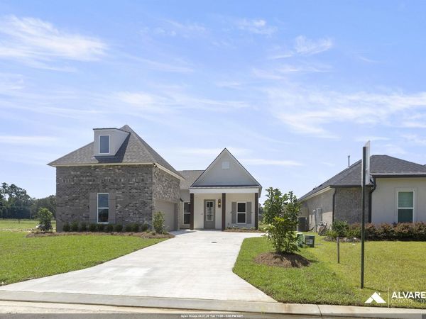 26572 Vanissa Dr, Denham Springs, LA 70726